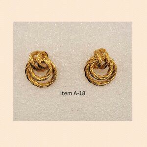 Gold Tone Pierced Twist Earrings Item A-18